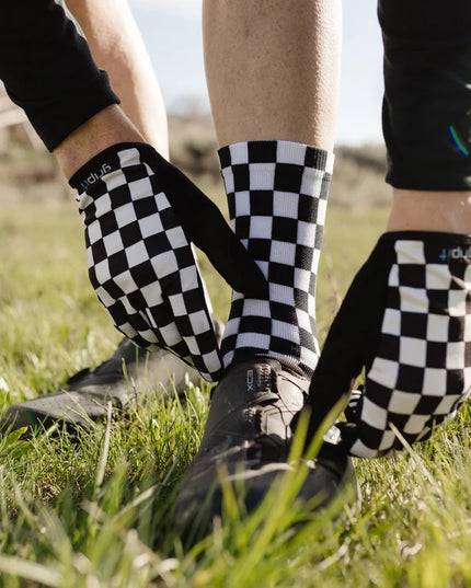 GripIt Checkered Flag | Performance MTB Socks